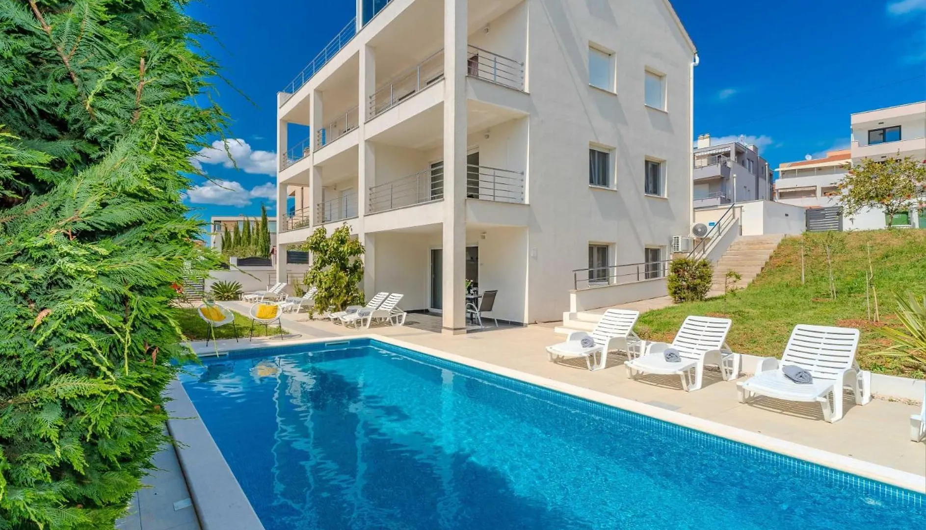 Apartment Deluxe Villa Carlotta Zara