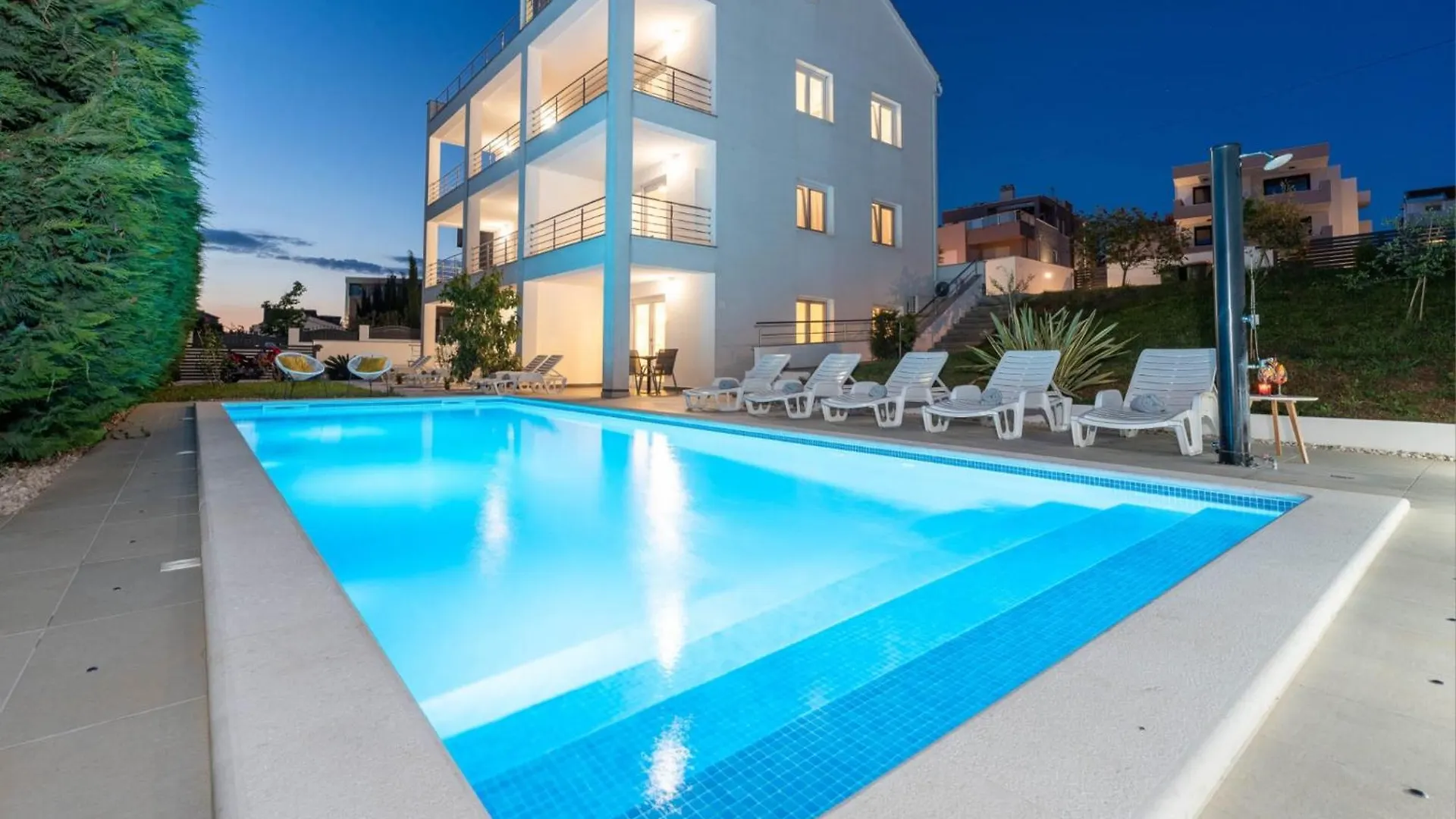 Apartment Deluxe Villa Carlotta Zara